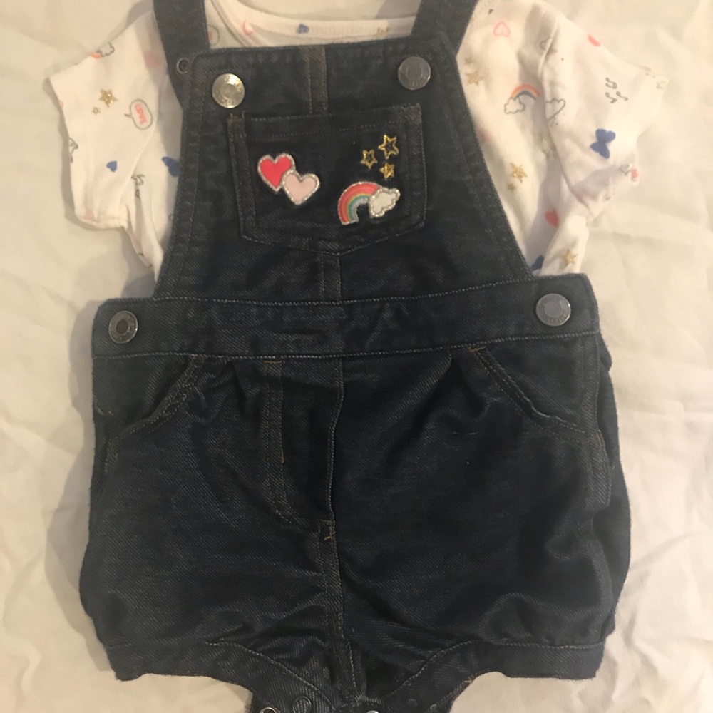 Carters baby girl bundle, Size 6 Months
